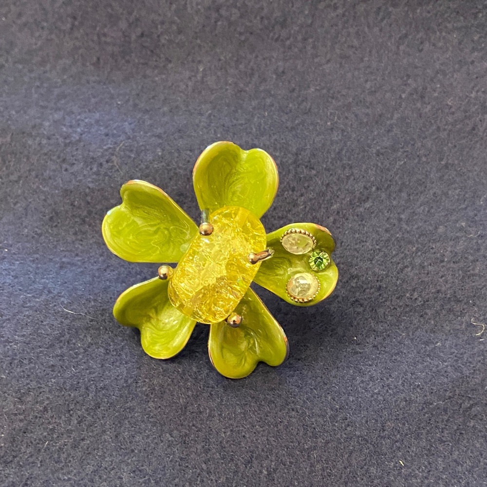 Elegant Green Floral Adjustable Ring